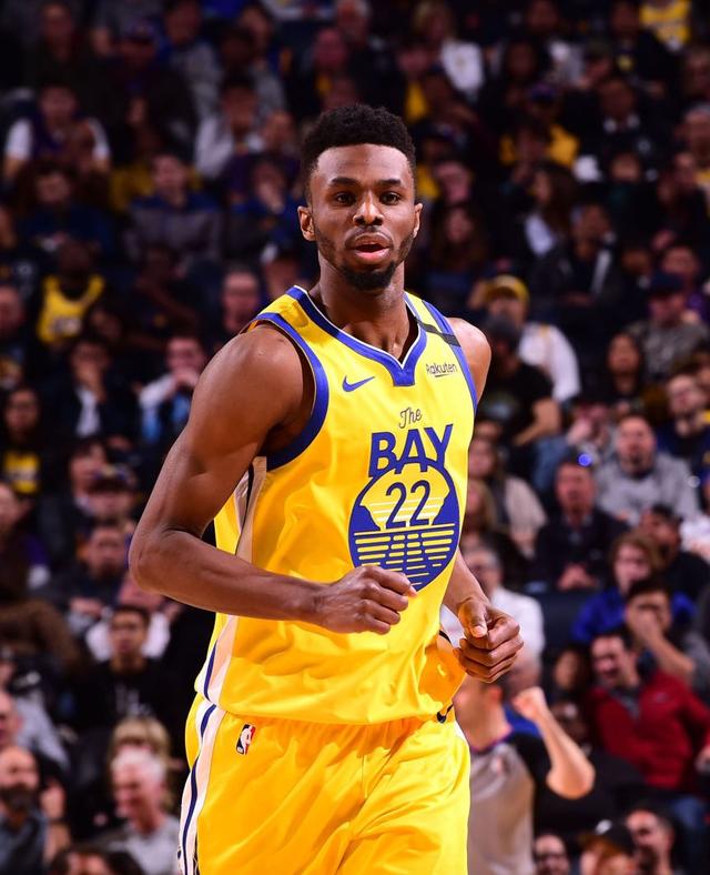 最想“偷师”队友的哪种特质？泽林斯基：姆希塔良的足球智慧（泽林斯基谈最想学习的队友特质：姆希塔良的足球智慧）