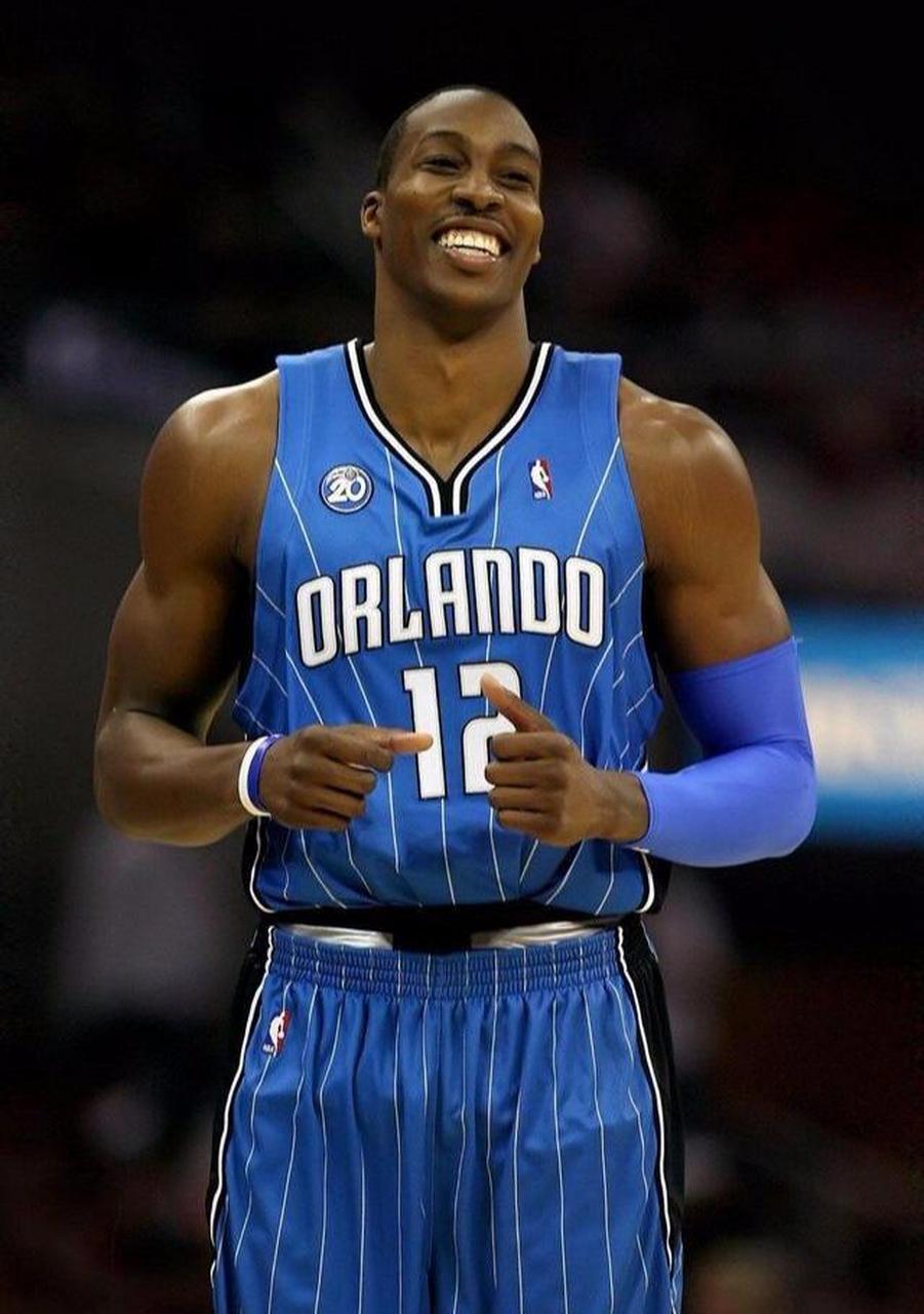 圣地亚哥：我一直受脚踝伤势困扰，这让我无法发挥出100%实力（圣地亚哥坦言脚踝伤势未愈，难以发挥100%状态）