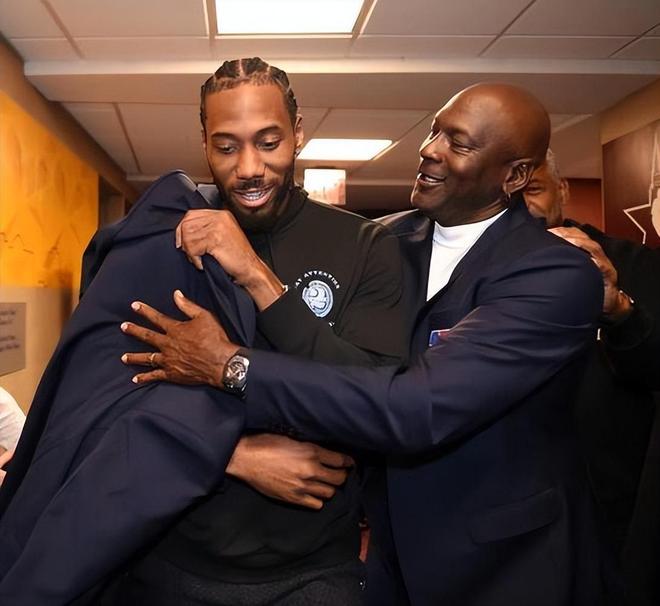 开拓者马布里实力强在CBA不懂中文也没事 但瀚森得懂英语（马布里凭实力征服CBA，不懂中文无碍；瀚森则得懂英语）