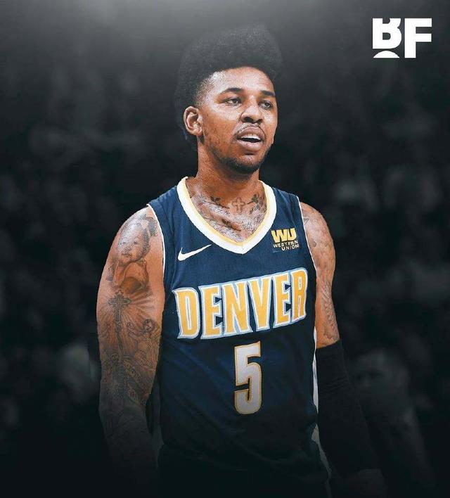 米体：国米想让邓弗里斯在意超杯半决赛对阵博洛尼亚时复出（米体：国米盼邓弗里斯在意超杯半决赛对博洛尼亚时复出）